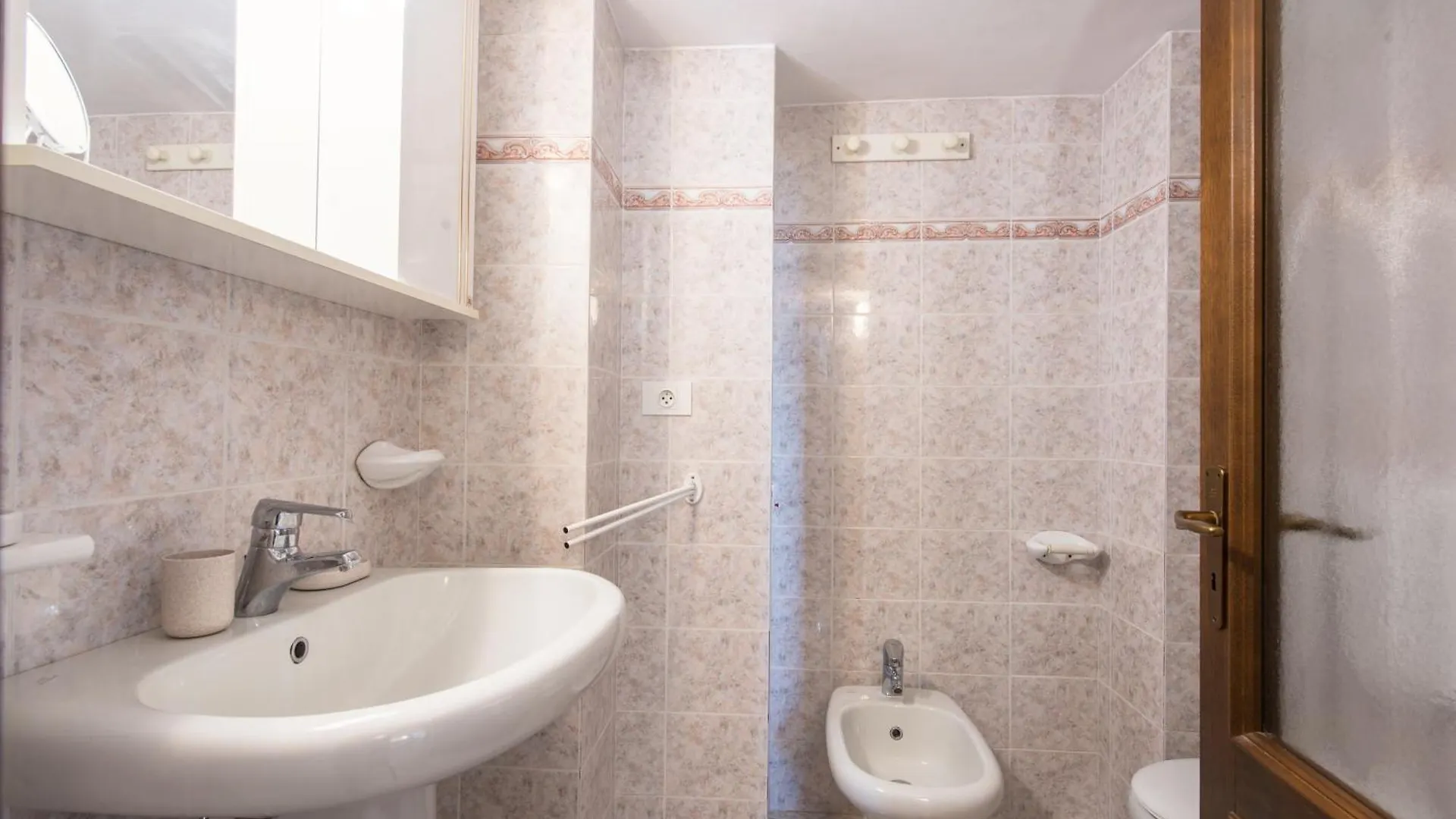 Apartment Oliviers -Agreable 2 Pieces Dans Maison Bourgeoise Menton